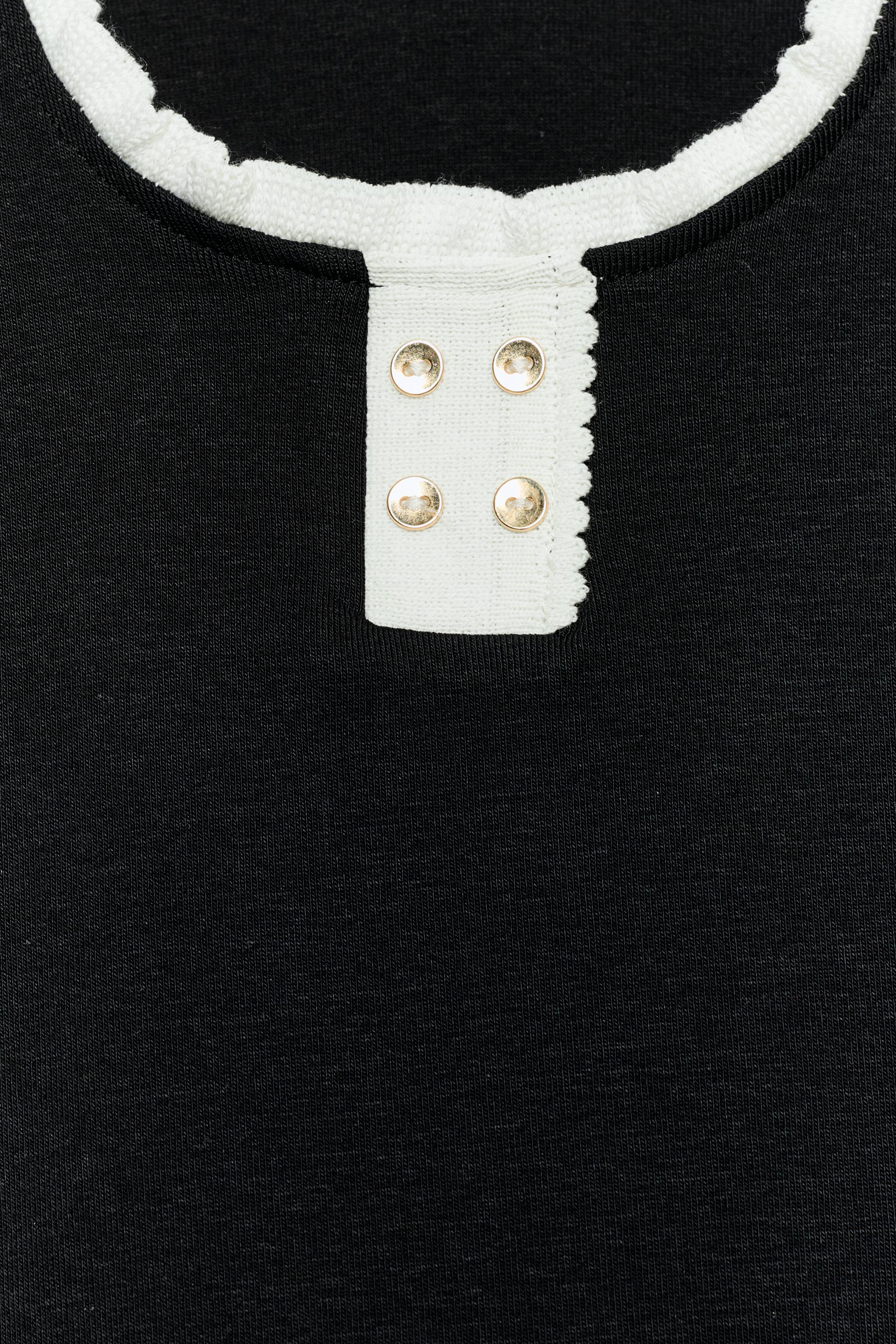 TOP LISERÉS À BOUTONS